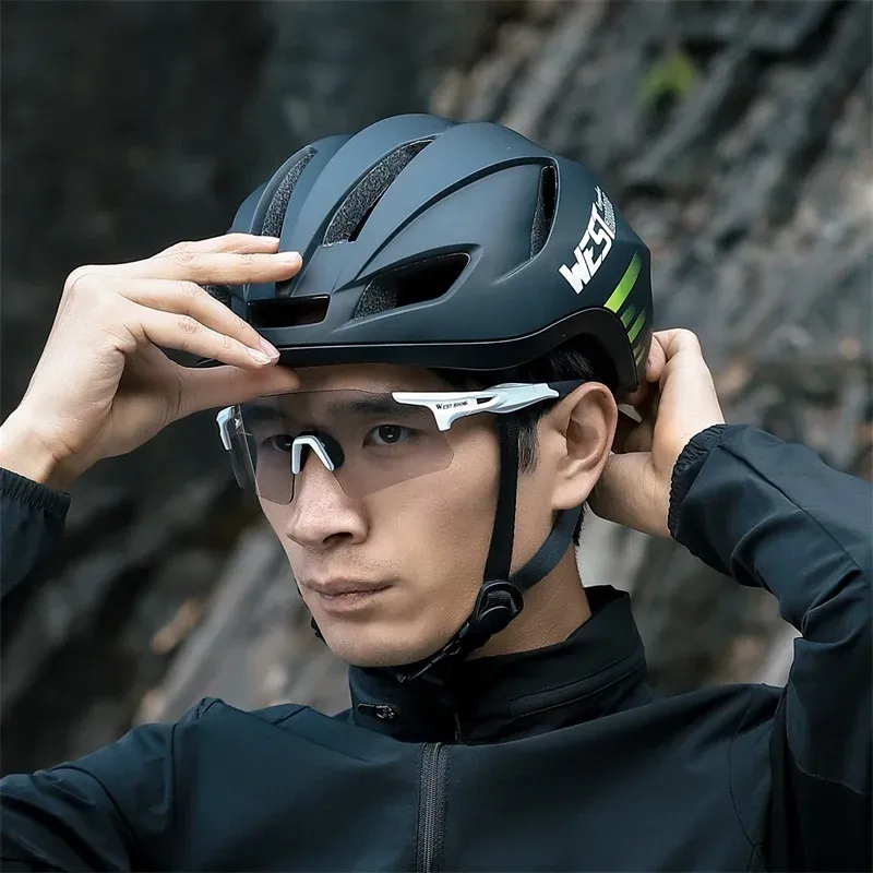 نظارات WEST BIKING الضبابية المتحوّلة للضوء للدراجات والرياضة