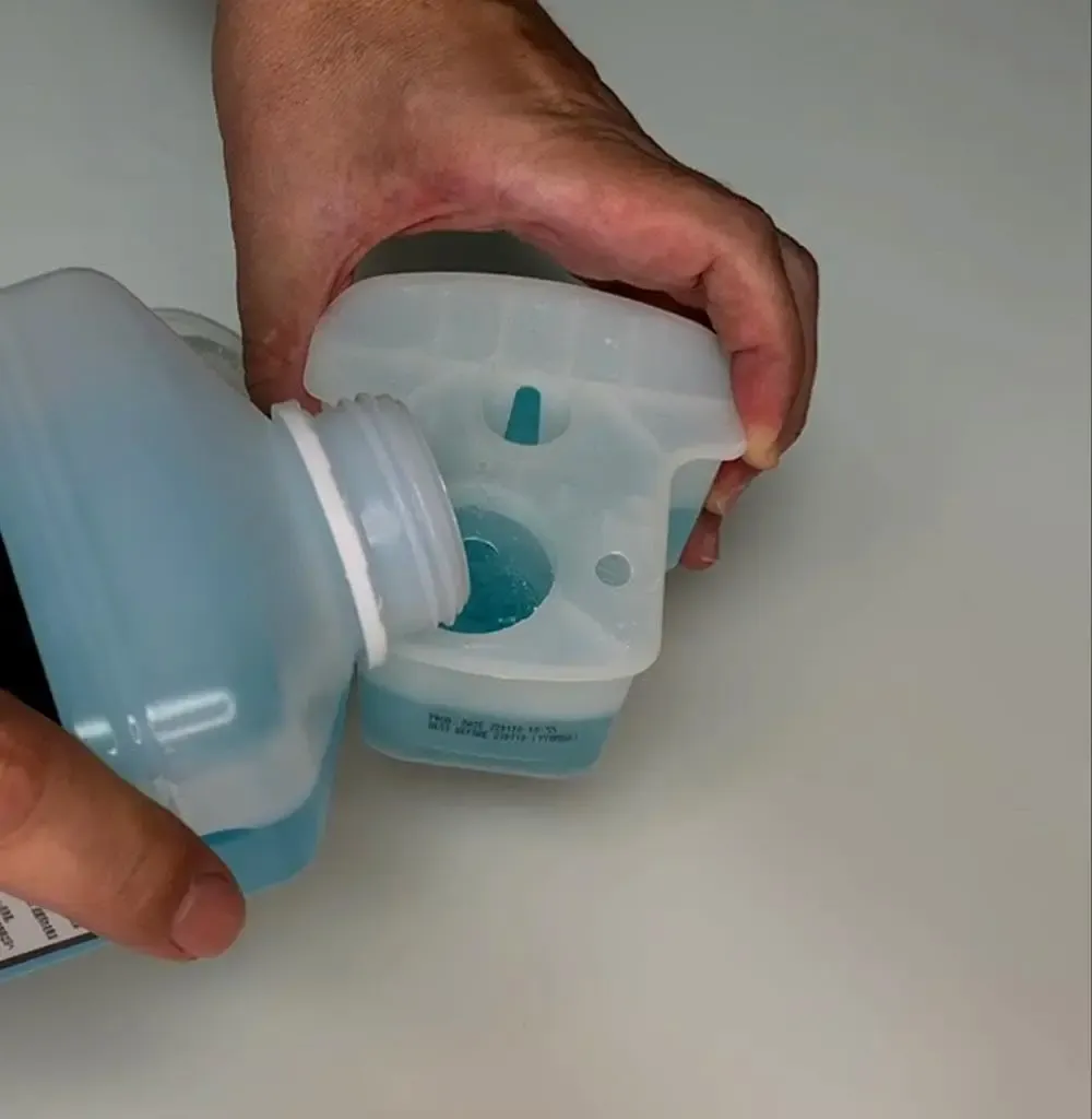 عبوات تنظيف وتجديد لشفرات Braun الكهربائية