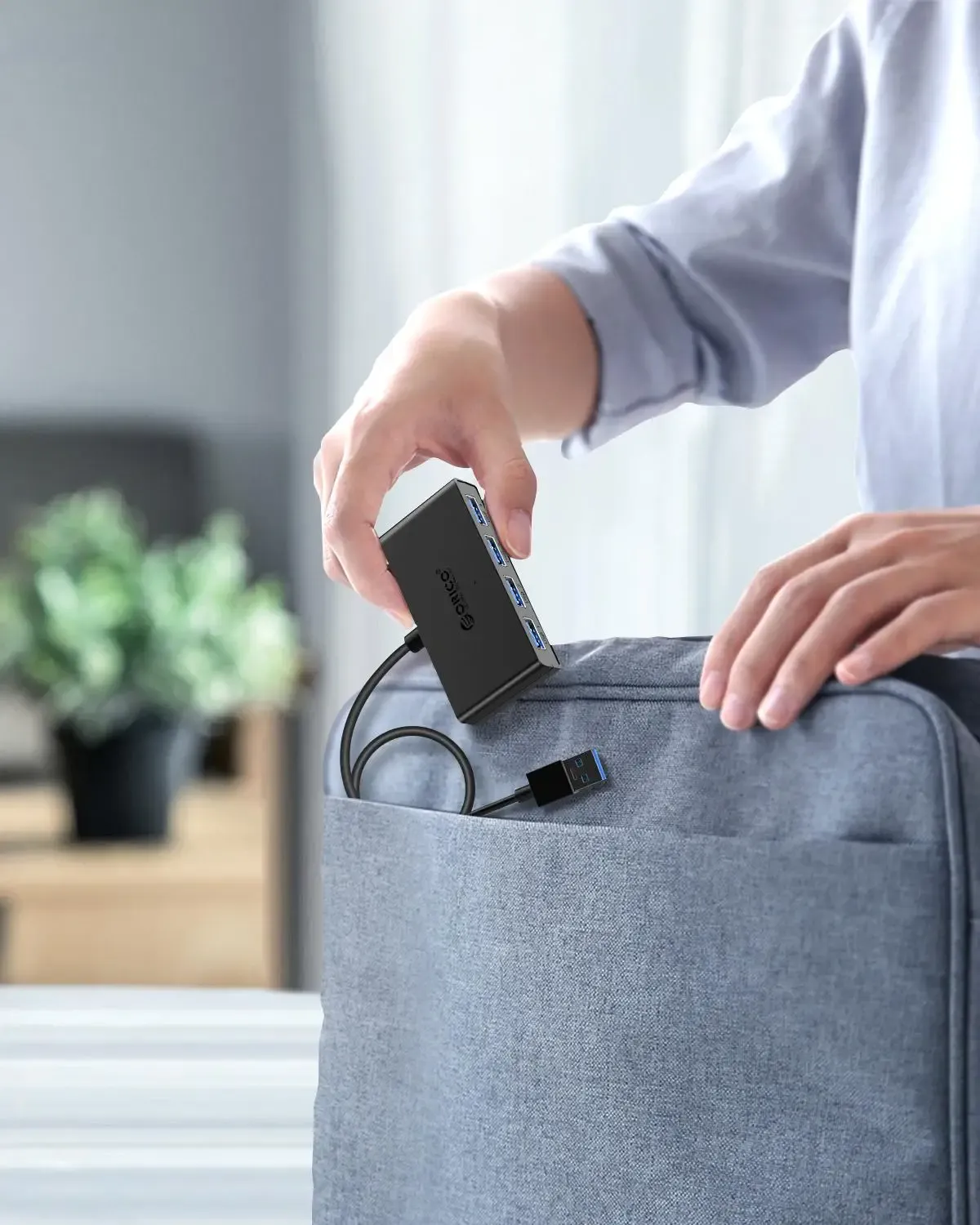 موزّع ORICO رباعي المنافذ USB 3.0 مع تغذية طاقة إضافية